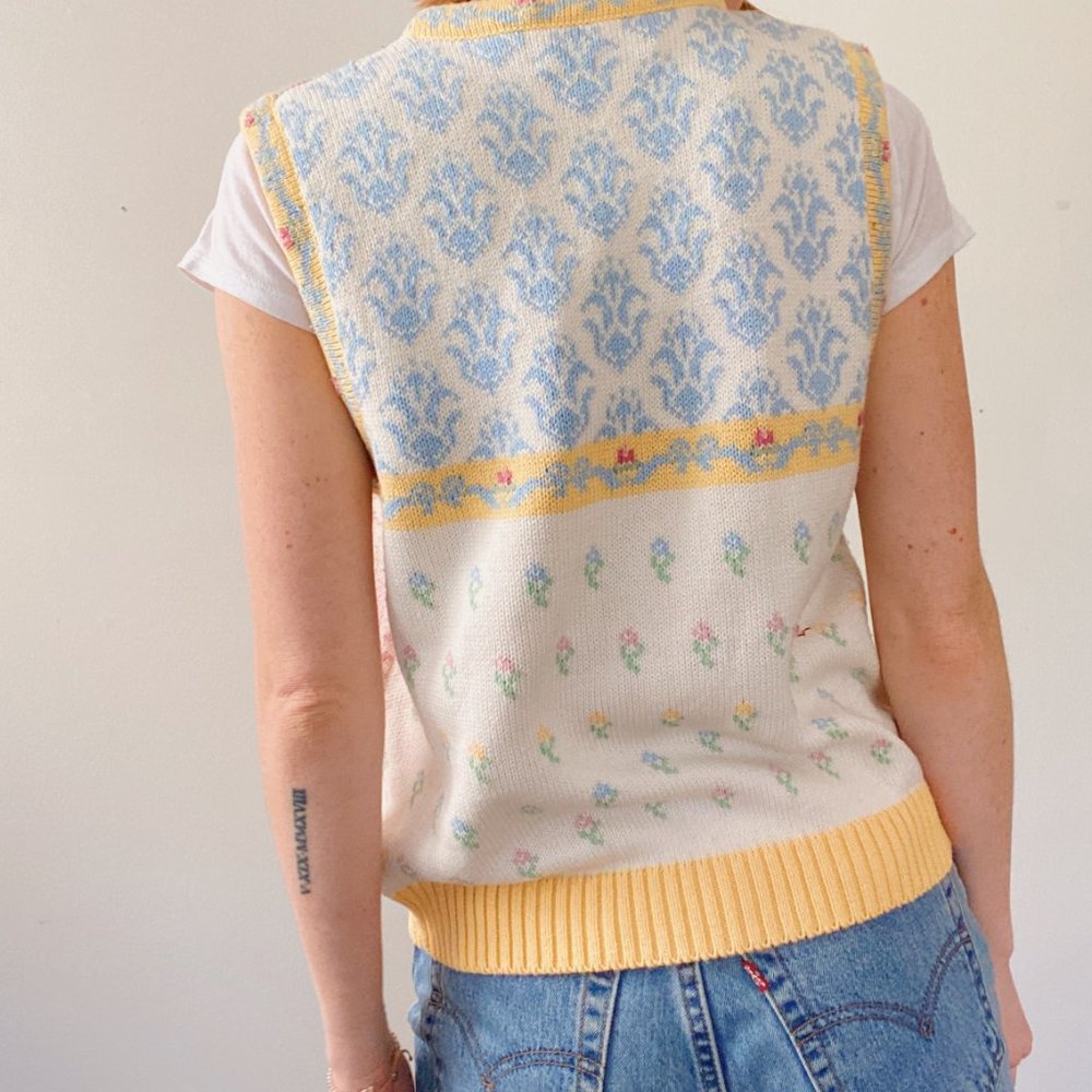 Vintage Hand-Embroidered Funky Floral Sweater Vest - Picture 5 of 8